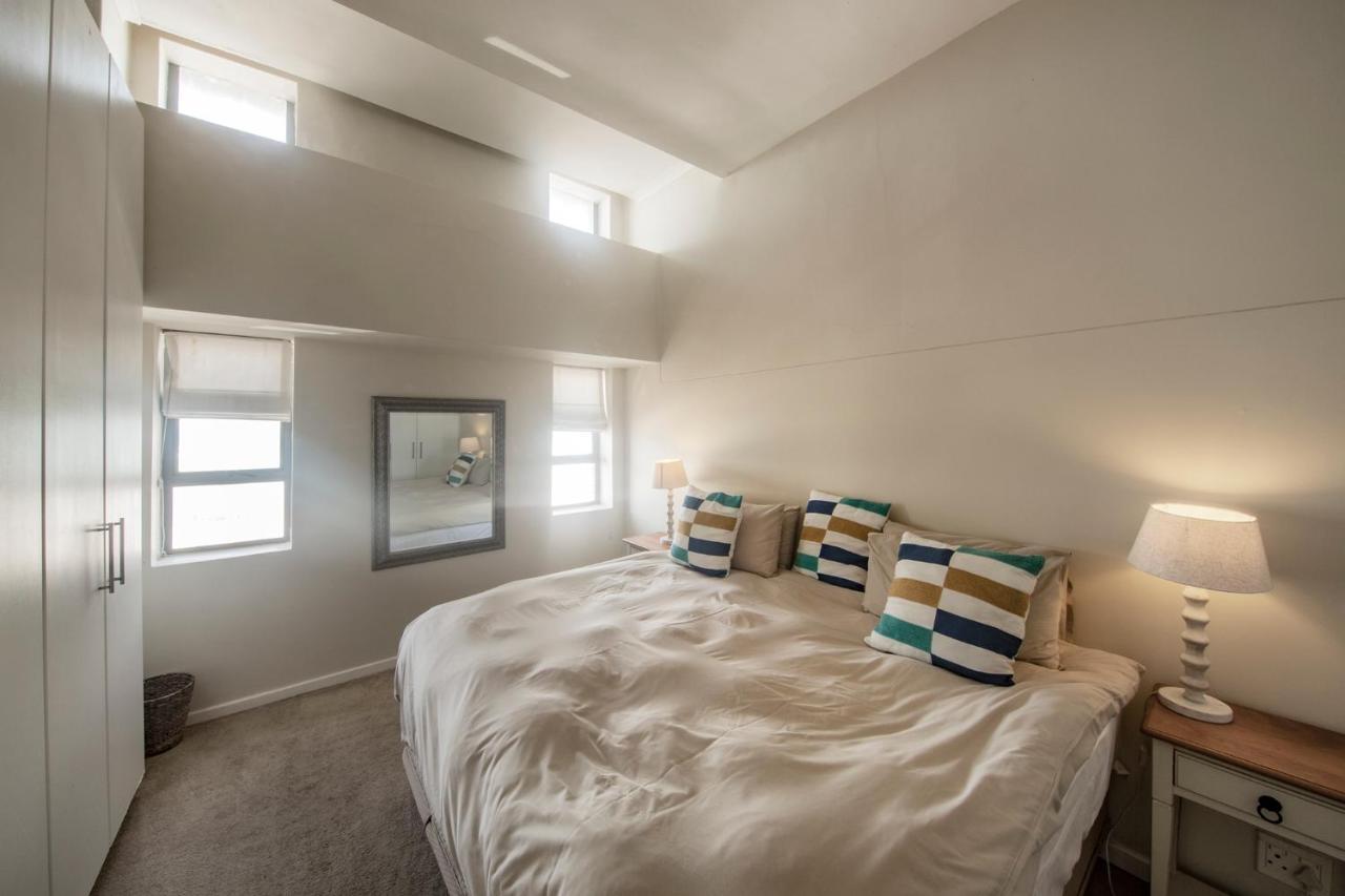 Surferscorner Self Catering Apartments Muizenberg Εξωτερικό φωτογραφία