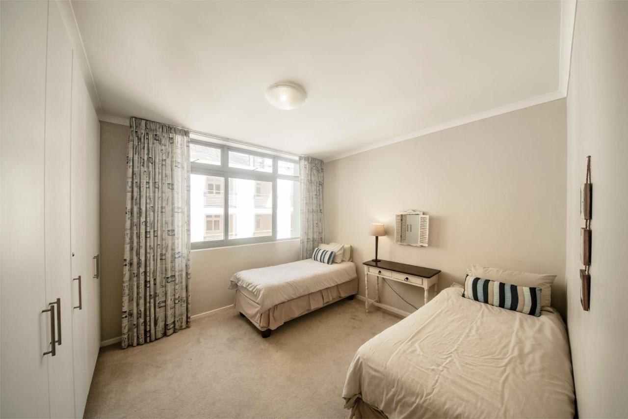 Surferscorner Self Catering Apartments Muizenberg Εξωτερικό φωτογραφία