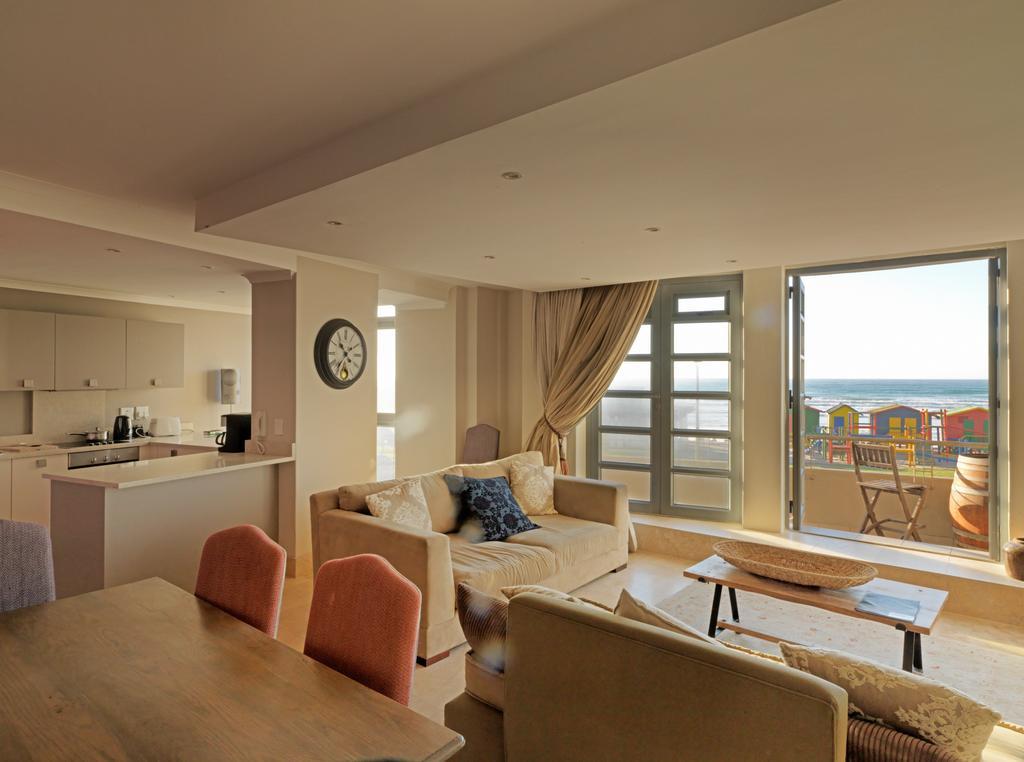 Surferscorner Self Catering Apartments Muizenberg Εξωτερικό φωτογραφία