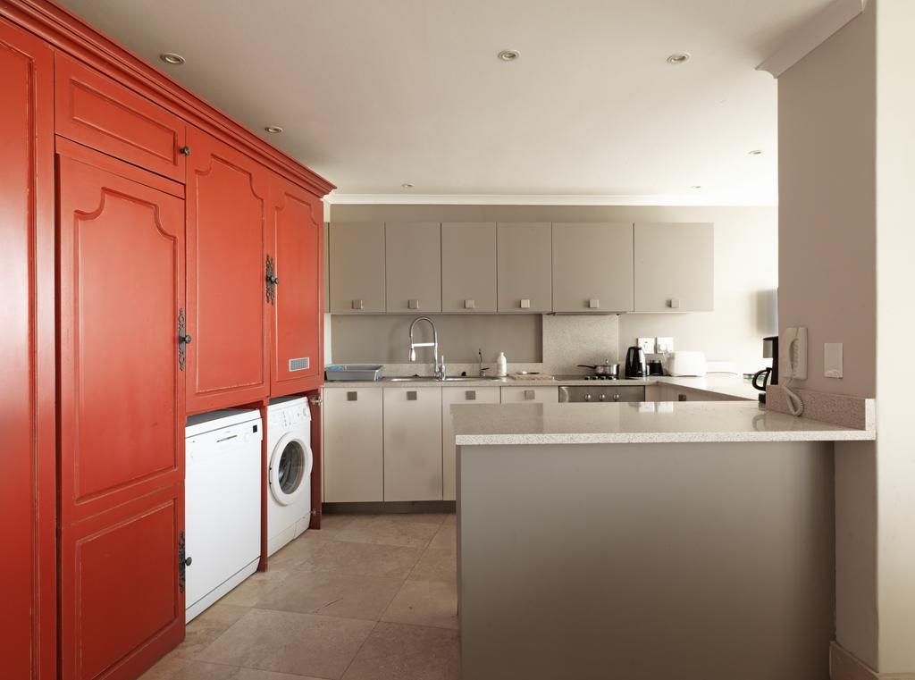 Surferscorner Self Catering Apartments Muizenberg Εξωτερικό φωτογραφία