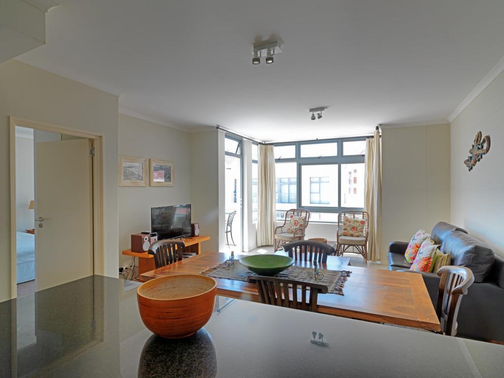 Surferscorner Self Catering Apartments Muizenberg Εξωτερικό φωτογραφία