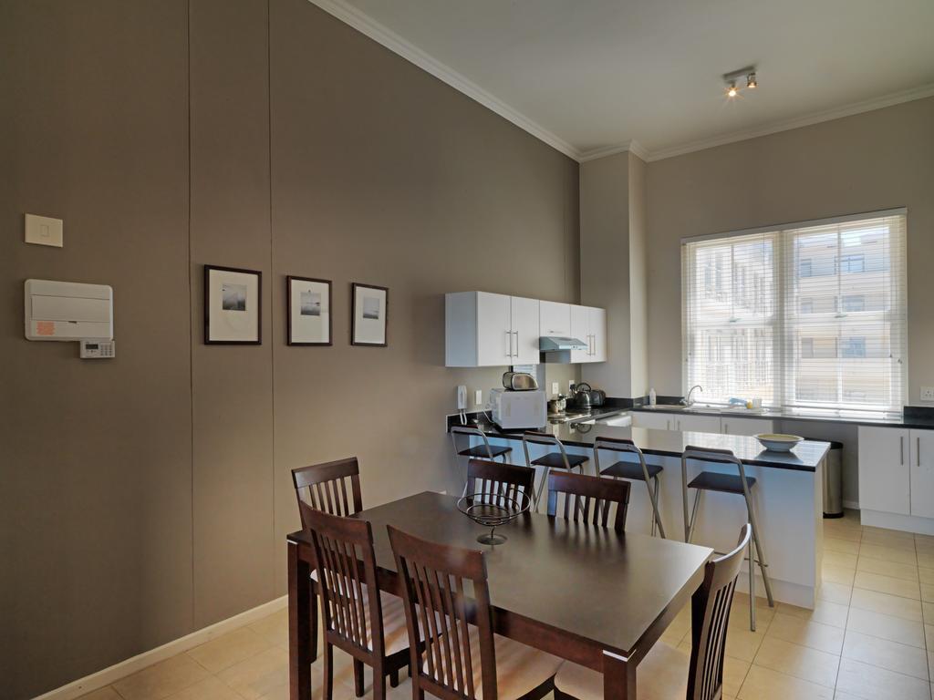 Surferscorner Self Catering Apartments Muizenberg Εξωτερικό φωτογραφία