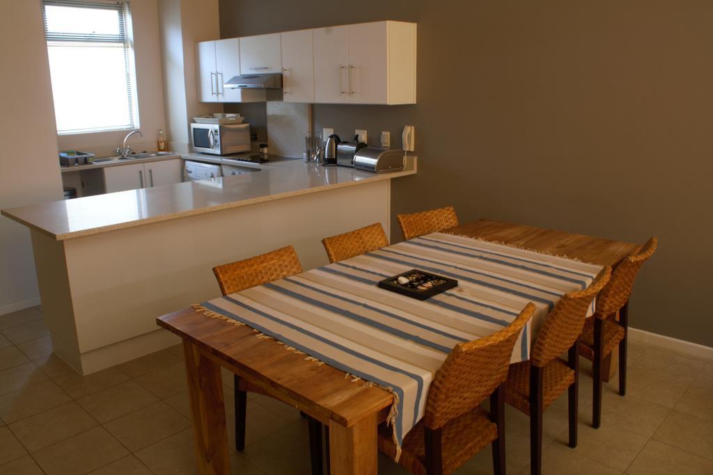 Surferscorner Self Catering Apartments Muizenberg Εξωτερικό φωτογραφία